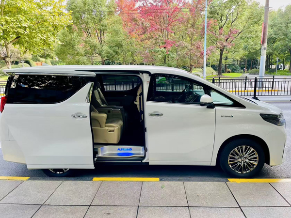 New Toyota Alphard