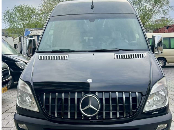 Mercedes-Benz Sprinter 15-seater commercial vehicle