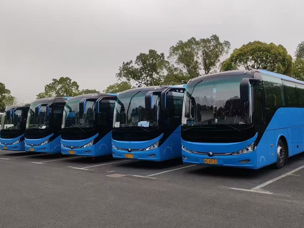 45-seat Yutong coach