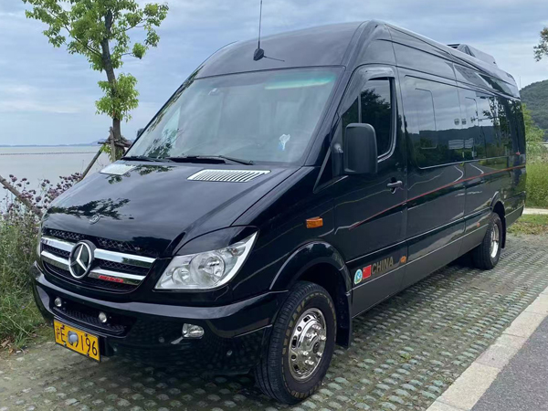 奔驰商务车14座